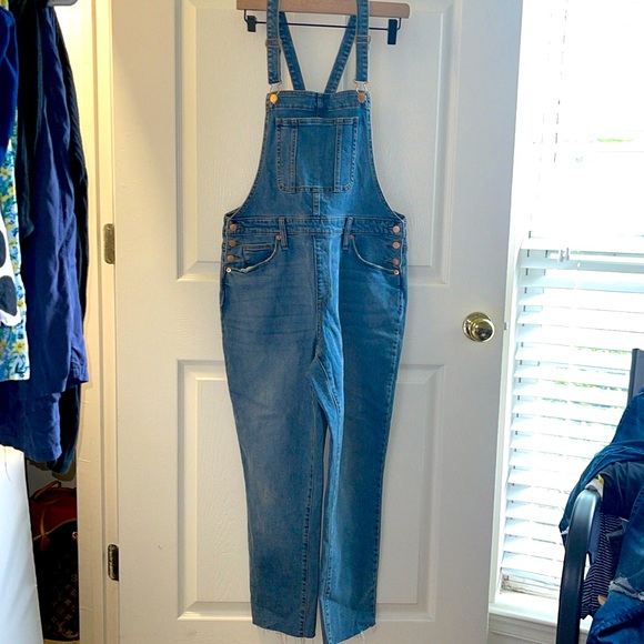 Universal Thread Jumper Jeans - Picture 1 of 7